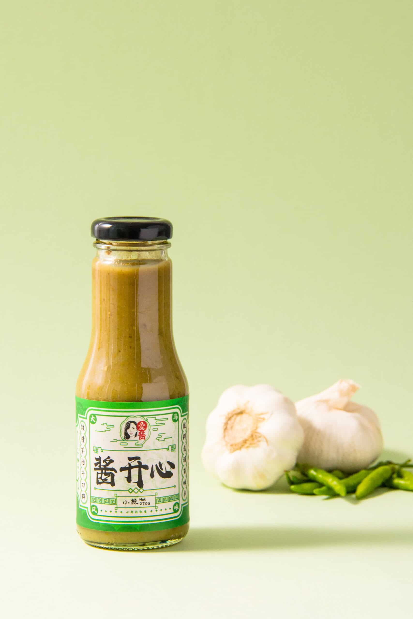 green chilies product photography with garlic